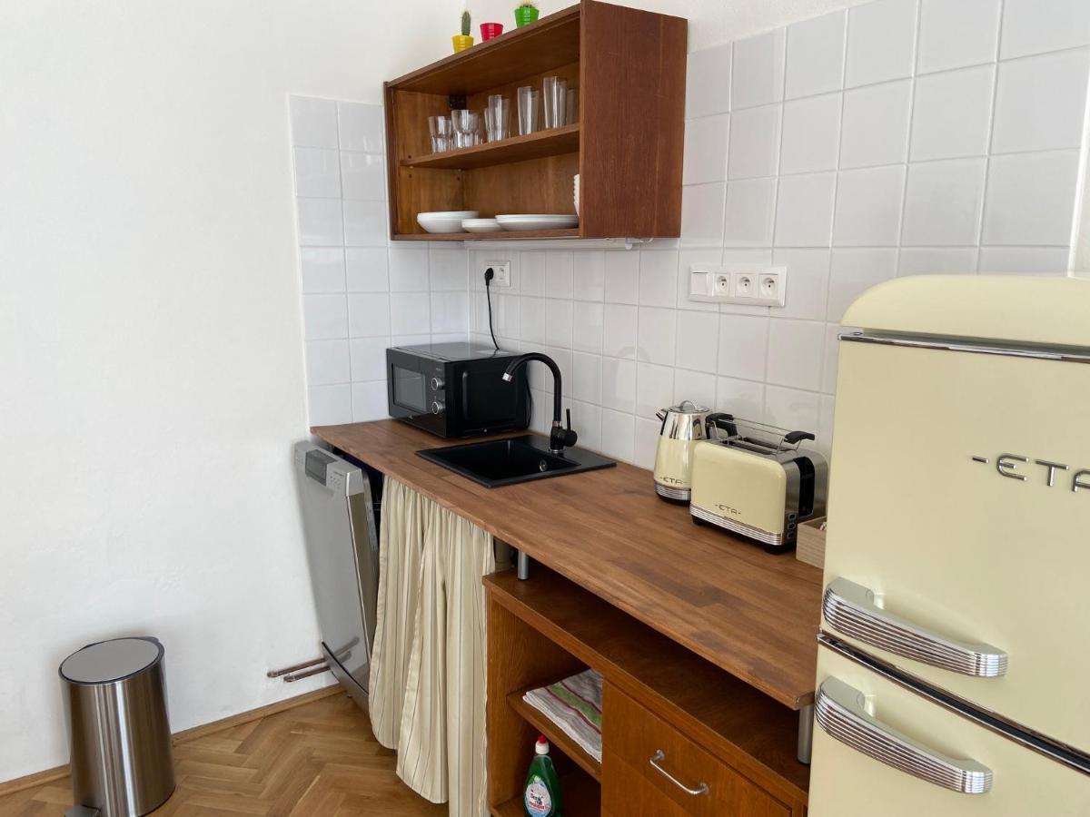 Vintage Apartman V Centru ลิโตมิเชล ภายนอก รูปภาพ